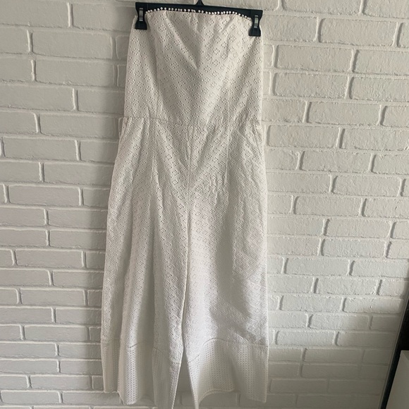 Club Monaco White Eyelet Jumpsuit Strapless - Picture 5 of 12